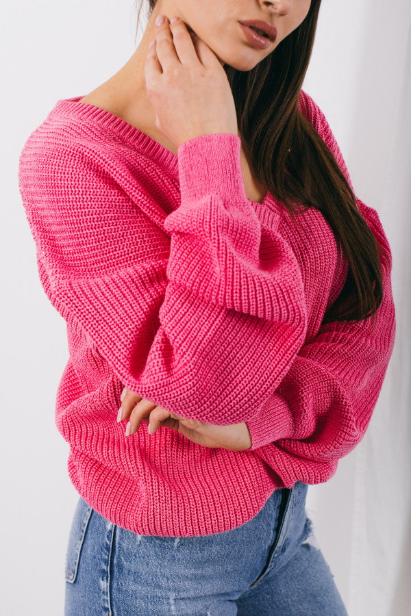 Sweter oversize z dekoltem w serek LISA 3