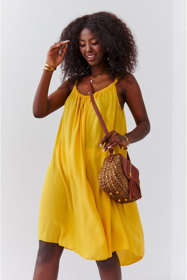 Letnia sukienka z halterem SHARON żółta