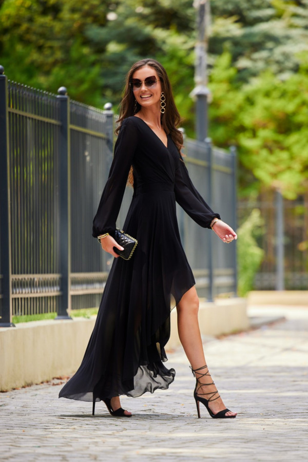 Asymetryczna sukienka maxi z ozdobnymi wycięciami GABBA czarna 1