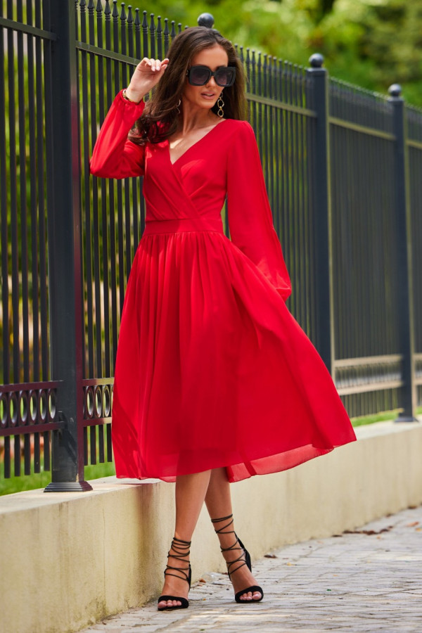 Sukienka midi z ozdobnymi wycięciami GABBA czerwona