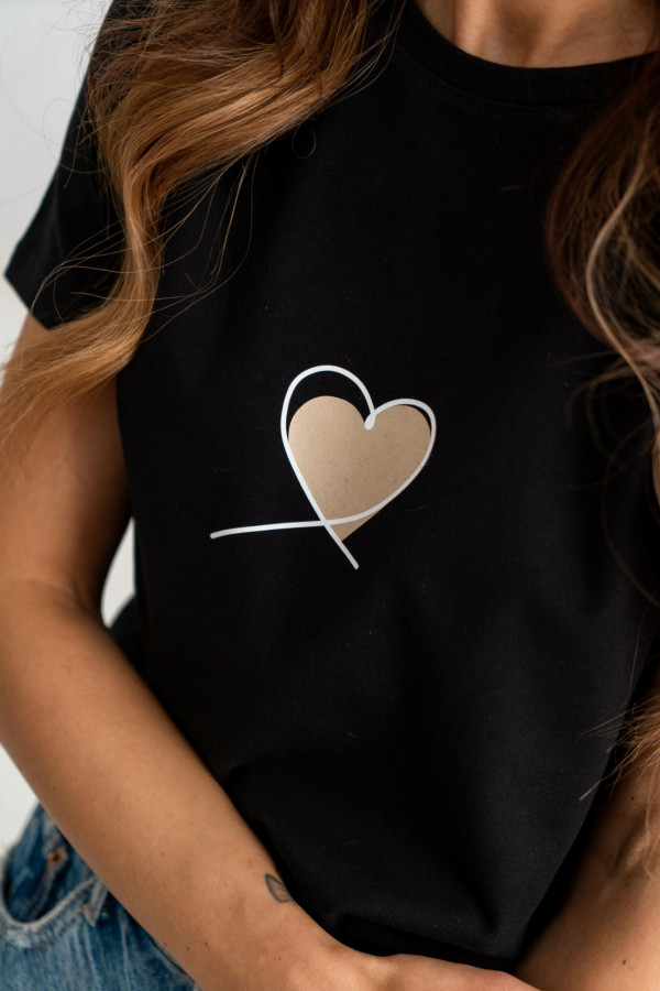 T-shirt damski z serduszkiem HEART czarny 1